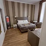 게스트하우스 Michelangelo Termini 4*